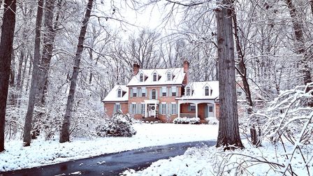 The Edmonds' family home near Baltimore in the USA covered in snow