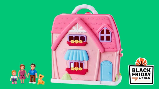 Save on toys of all genres with Toys R Us's Black Friday deals.