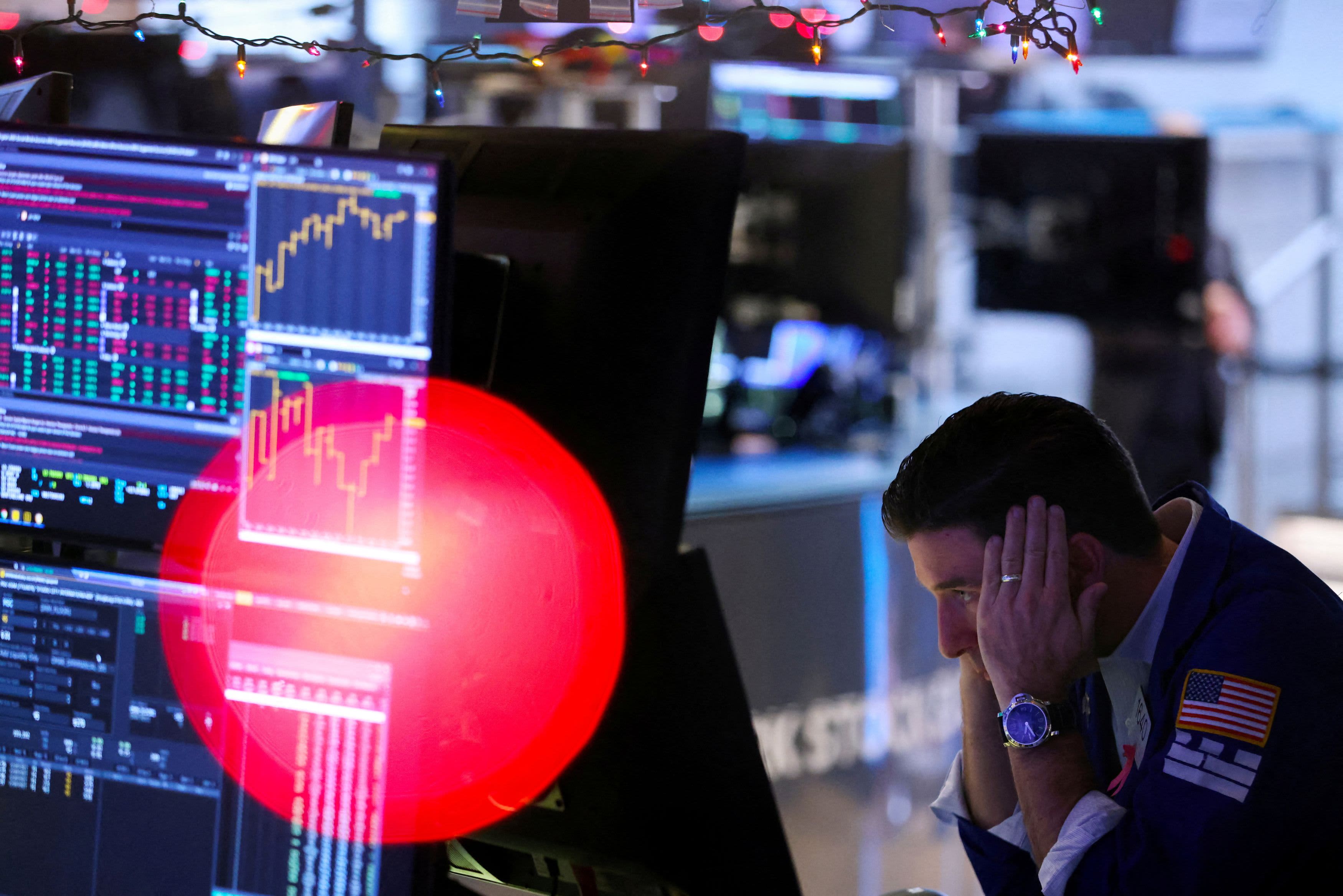 Negative mood could pervade market next week as investors search for stability before the holidays