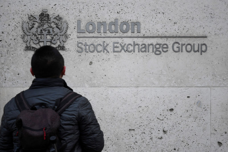 FTSE 100 seen lower; UK avoids recession but economy stalls in fourth quarter
