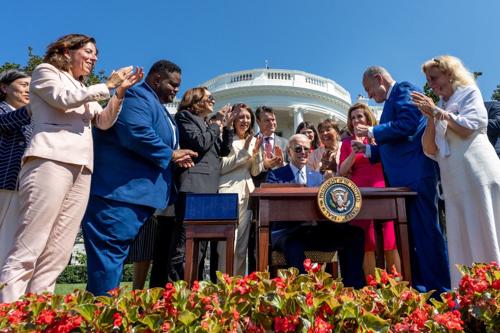 Photo: President Joe Biden signs H.R. 4346, “The CHIPS and Science Act of 2022”, Tuesday, August 9, 2022, on the South Lawn of the White House. Credit: Erin Scott/White House