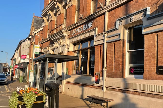 Lloyds Bank in Crediton High Street.  AQ 2795