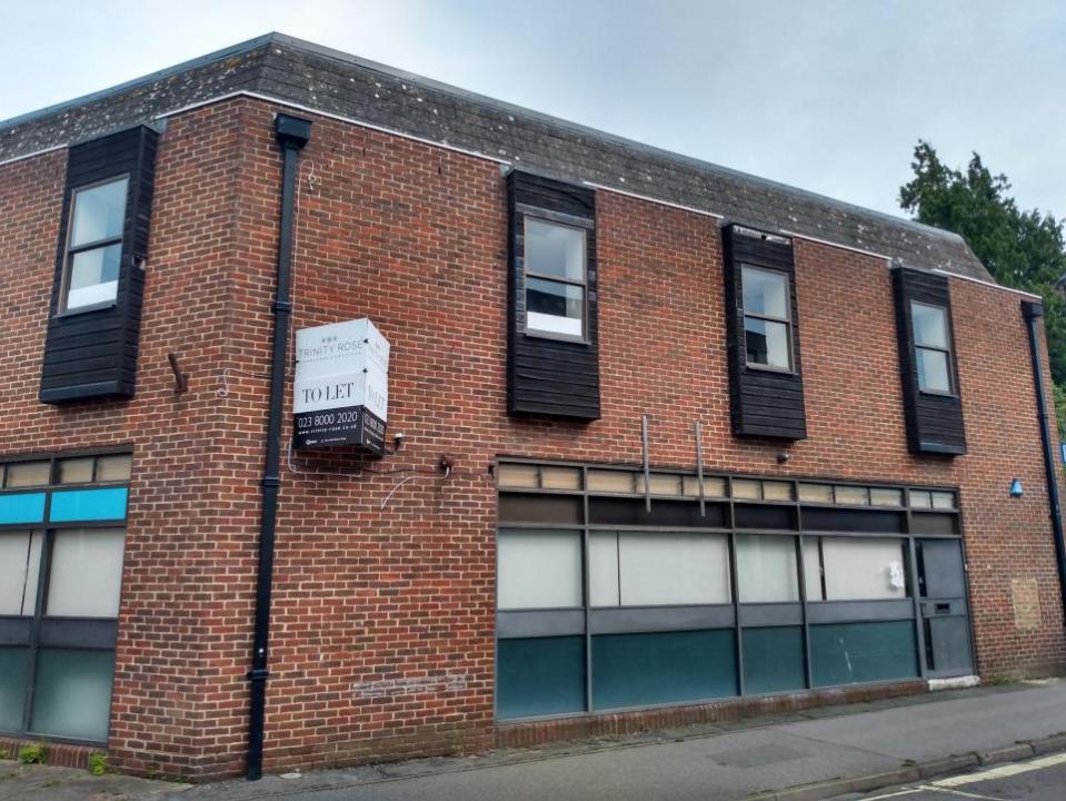 Daily Echo: Plans to turn the former Barclays bank branch in Hythe into a community hub have been approved by New Forest District Council