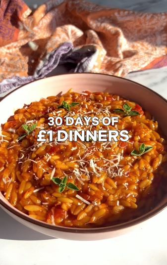A foodie has shared a super easy recipe that you whip up for just over £2.50 and it will fill a family of four