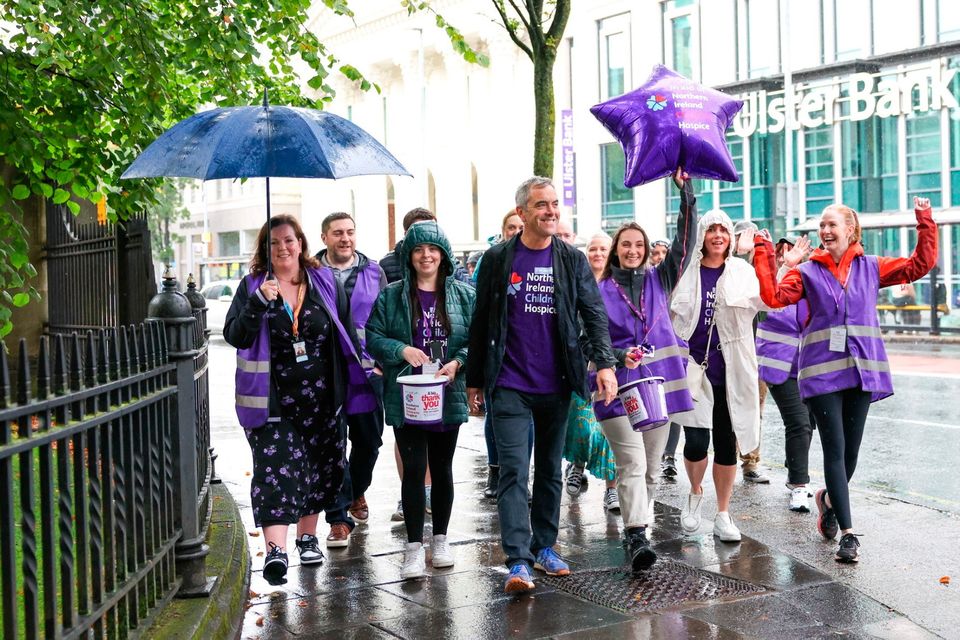 James Nesbitt joins Ulster Bank staff on the final hour of their 40-hour movement challenge