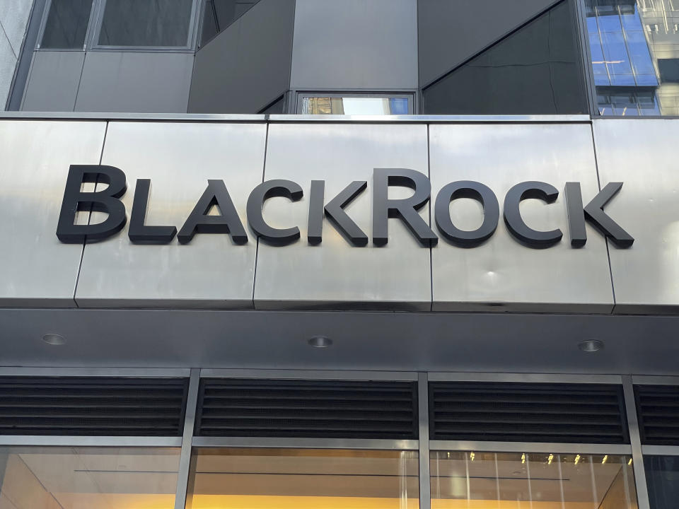 Photo by: STRF/STAR MAX/IPx 2021 10/21/21 BlackRock headquarters is seen in Manhattan.