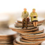 Romania to level retirement age for men and women with EU money