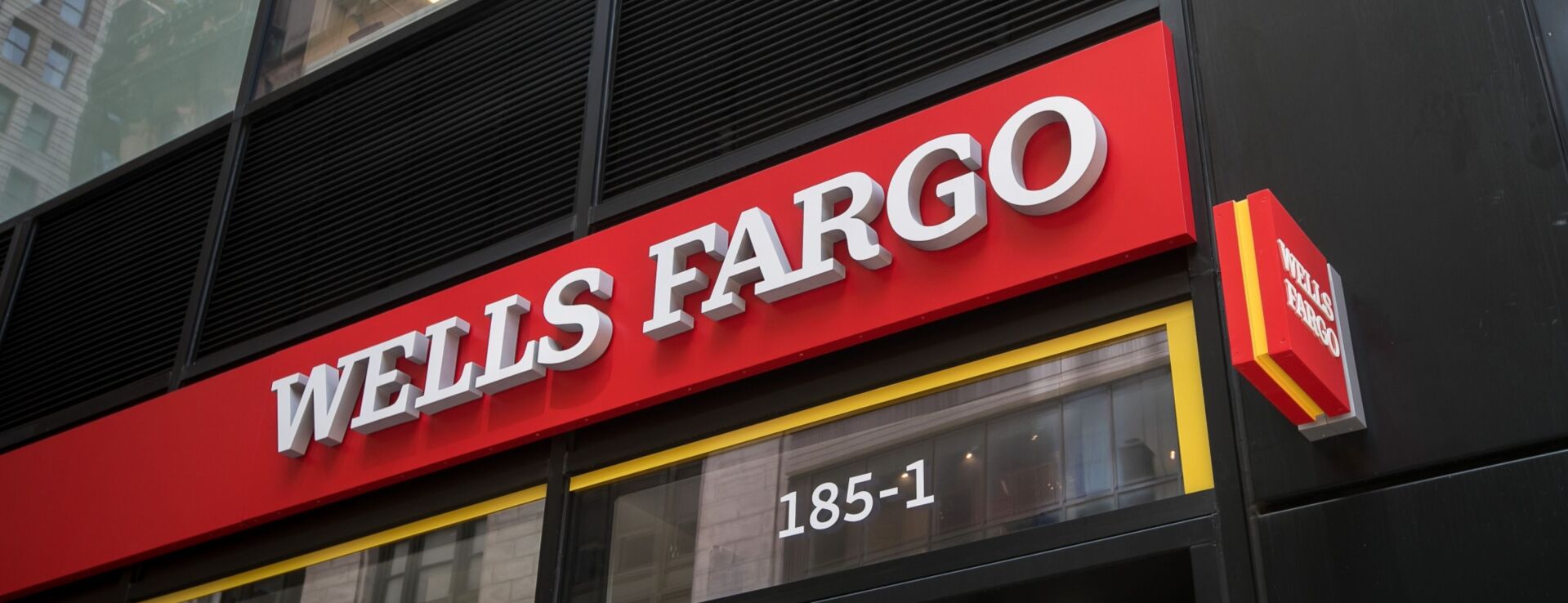 Wells Fargo Becomes First Big US Bank With Unionized Branch (2) – Money ...