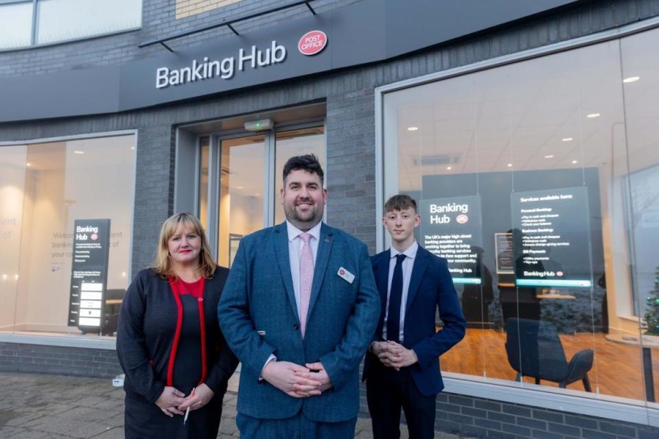 New Banking Hub in Newton Aycliffe opens pictured Vicki Hunt from Santander, Richard Fleetwood Bank Hub Operator and Bailey Minnikin Counter Clerk Credit: SARAH CALDECOTT <i>(Image: Sarah Caldecott)</i>