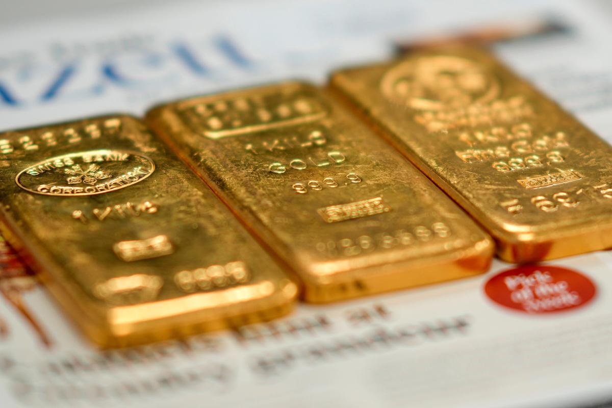 Costco Members Buy Over $100 Million In Gold Bars, Stock Rises After ...