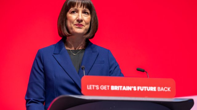 Labour may protect headteachers’ pensions from cap after warnings of exodus