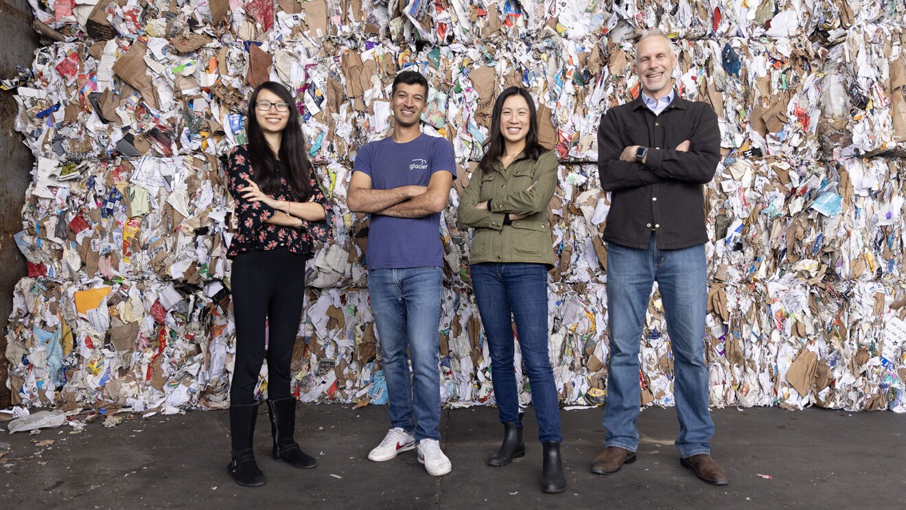 Phoebe Wang, Areeb Malik, Rebecca Hu, and Nick Ellis visit a Materials Recovery Facility in San Francisco.