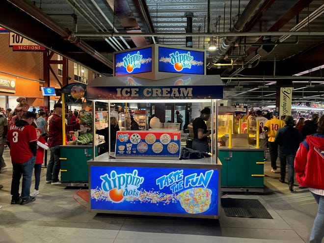 Amid food lines that can last anywhere form 10 minutes to 2 innings, many ice cream stalls stand empty during the early innings at Citizens Bank Park. During later innings, this situation reverses.
