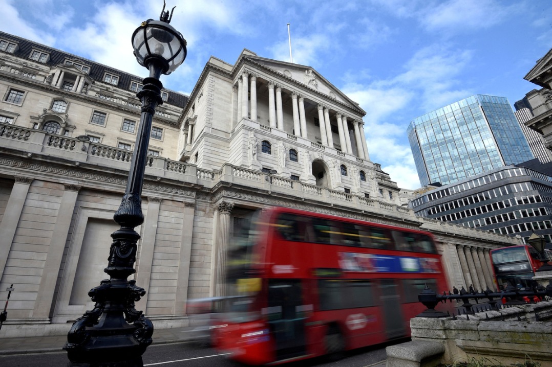 UK economy falls by 0.3 in Q4 2023 World Money Lowdown
