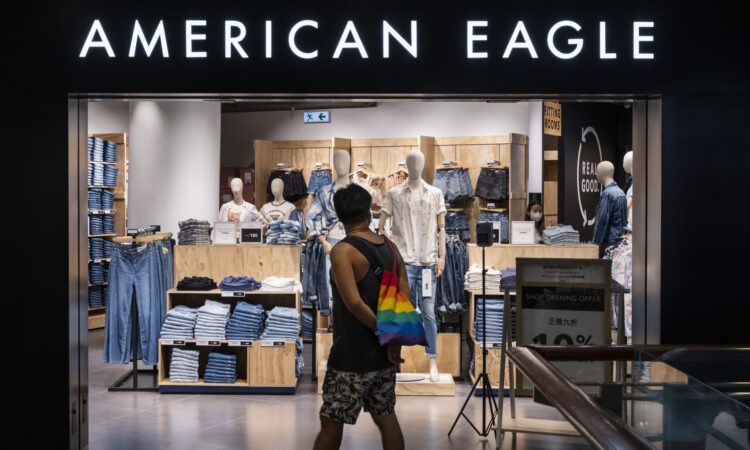 American Eagle Outfitters, Ally Financial, Molson Coors Beverage and ...