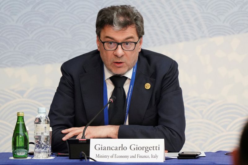 © Reuters. Italy's Minister of Economy and Finance Giancarlo Giorgetti delivers a speech at the G7 High-Level Corporate Governance Roundtable in Niigata on May 11, 2023.     KAZUHIRO NOGI/Pool via REUTERS/ File photo