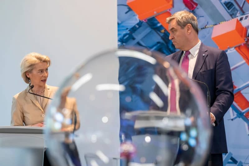 (L-R) President of the European Commission Ursula von der Leyen and Prime Minister of Bavaria Markus Soeder give a press conference after their tour of the ASDEX Upgrade research facility at the Max Planck Institute for Plasma Physics (IPP). Peter Kneffel/dpa